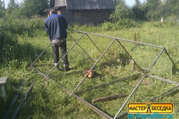 Простая беседка из металла своими руками фото Простая беседка из металла своими руками фото